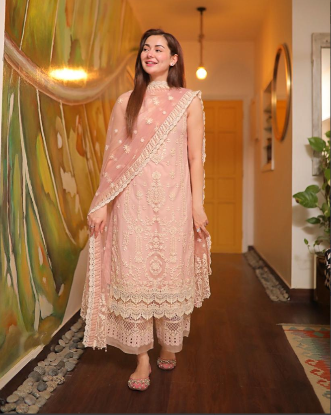 Luxury Lawn 3 Pc Embroided Suit LM-54 - Image 3